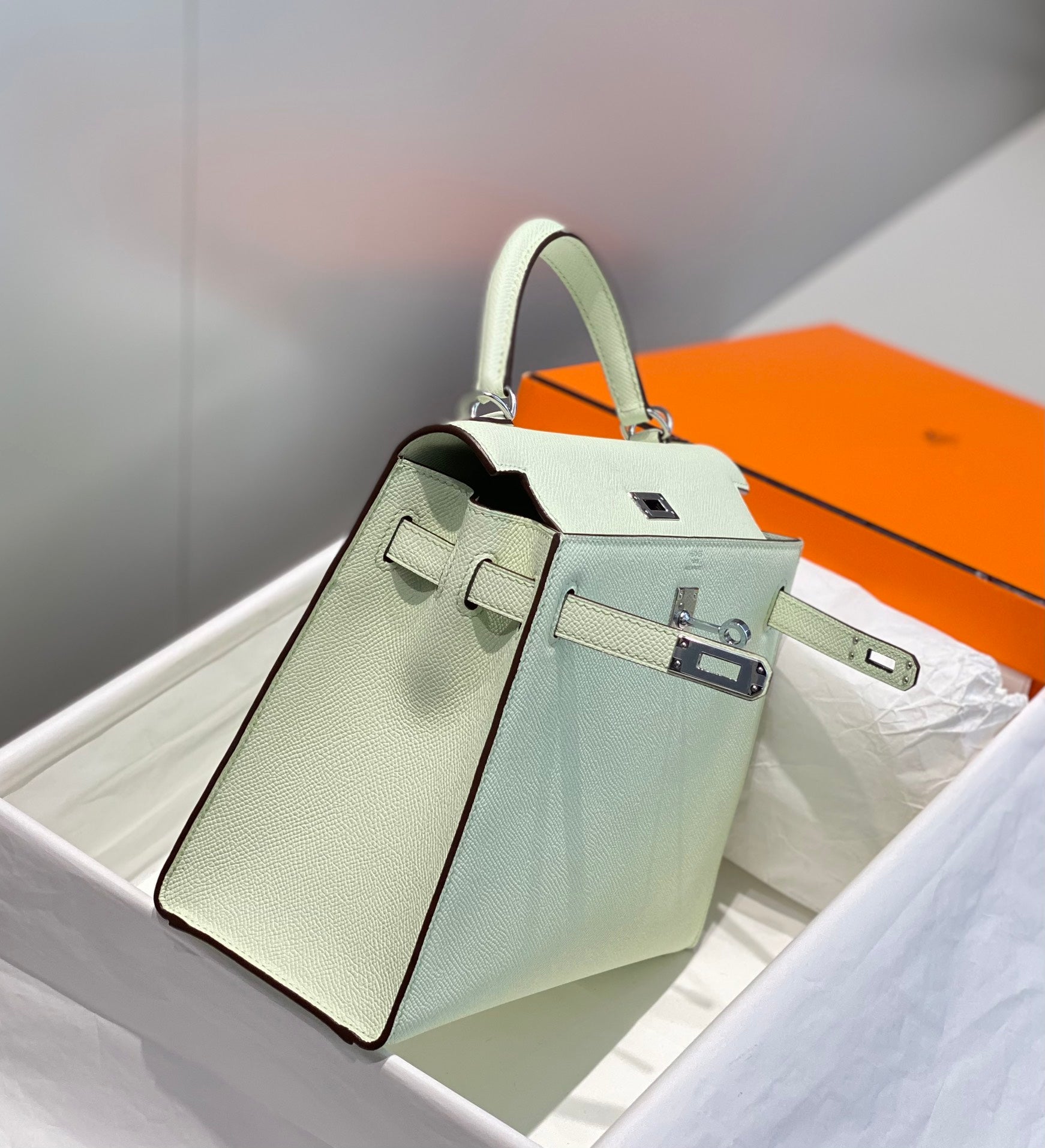 HERMES KELLY 25CM IN VERT FIZZ SWIFT CALFSKIN SILVER HARDWARE