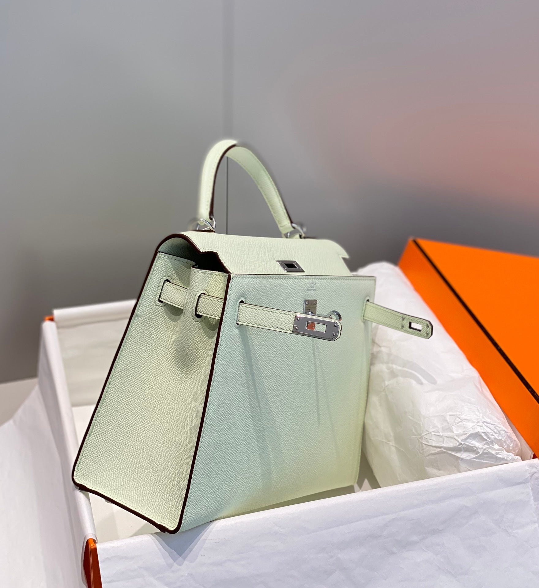 HERMES KELLY 25CM IN VERT FIZZ SWIFT CALFSKIN SILVER HARDWARE