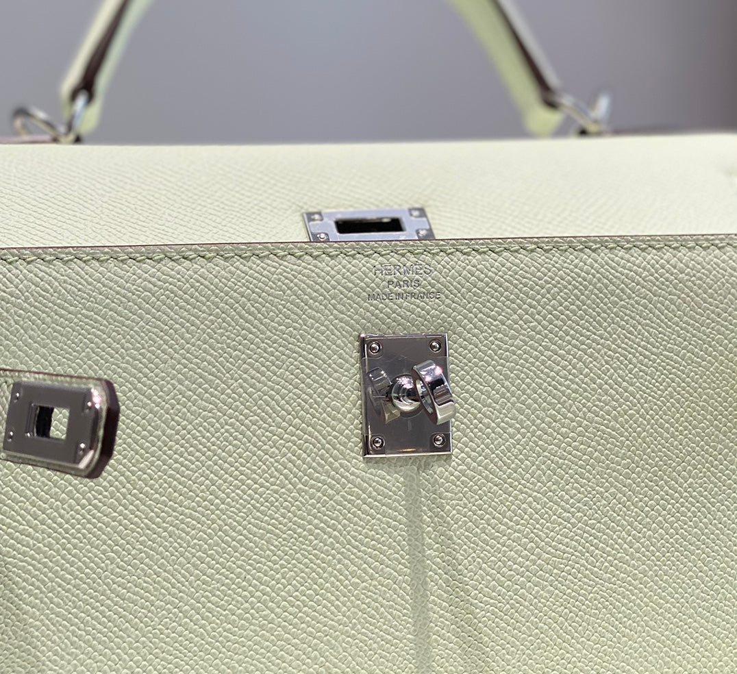 HERMES KELLY 25CM IN VERT FIZZ SWIFT CALFSKIN SILVER HARDWARE