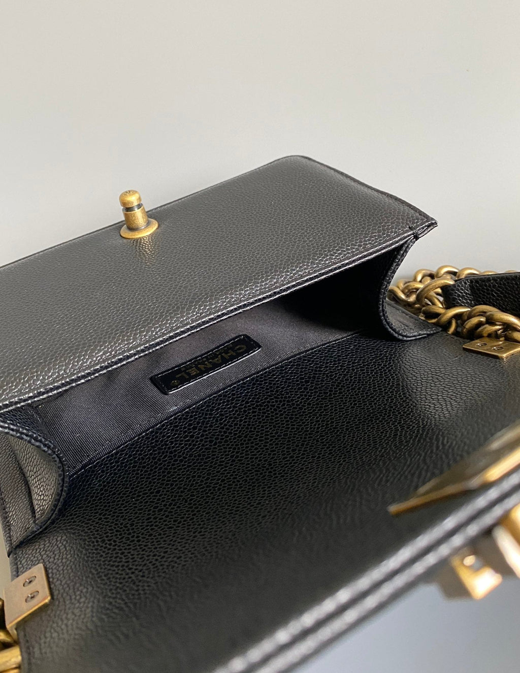 CHANEL SMALL BOY BAG 20 IN BLACK LAMBSKIN GOLD HARDWARE