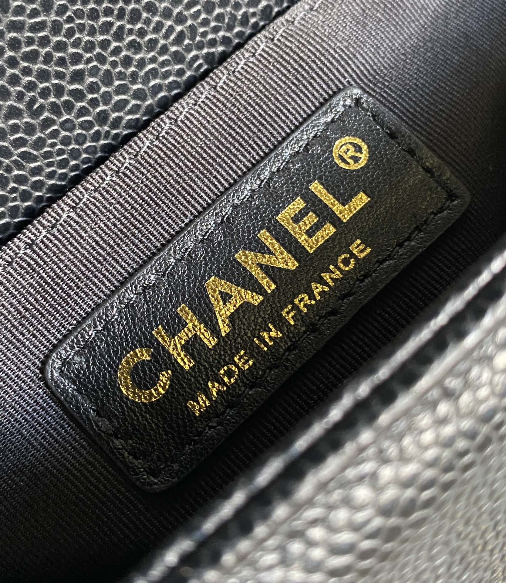 CHANEL SMALL BOY BAG 20 IN BLACK LAMBSKIN GOLD HARDWARE