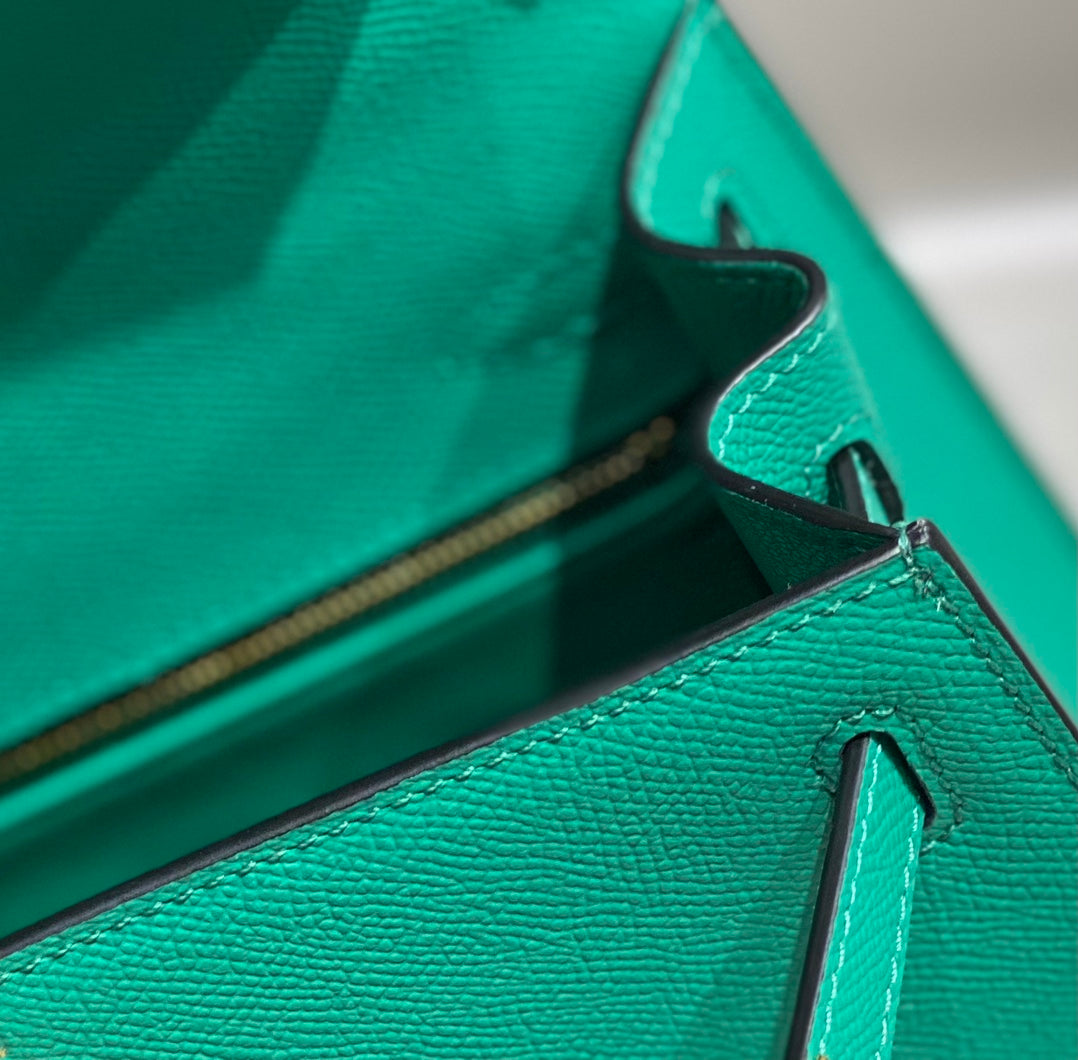 HERMES KELLY 28CM IN VERT VERTIGO EPSOM CALFSKIN GOLD HARDWARE