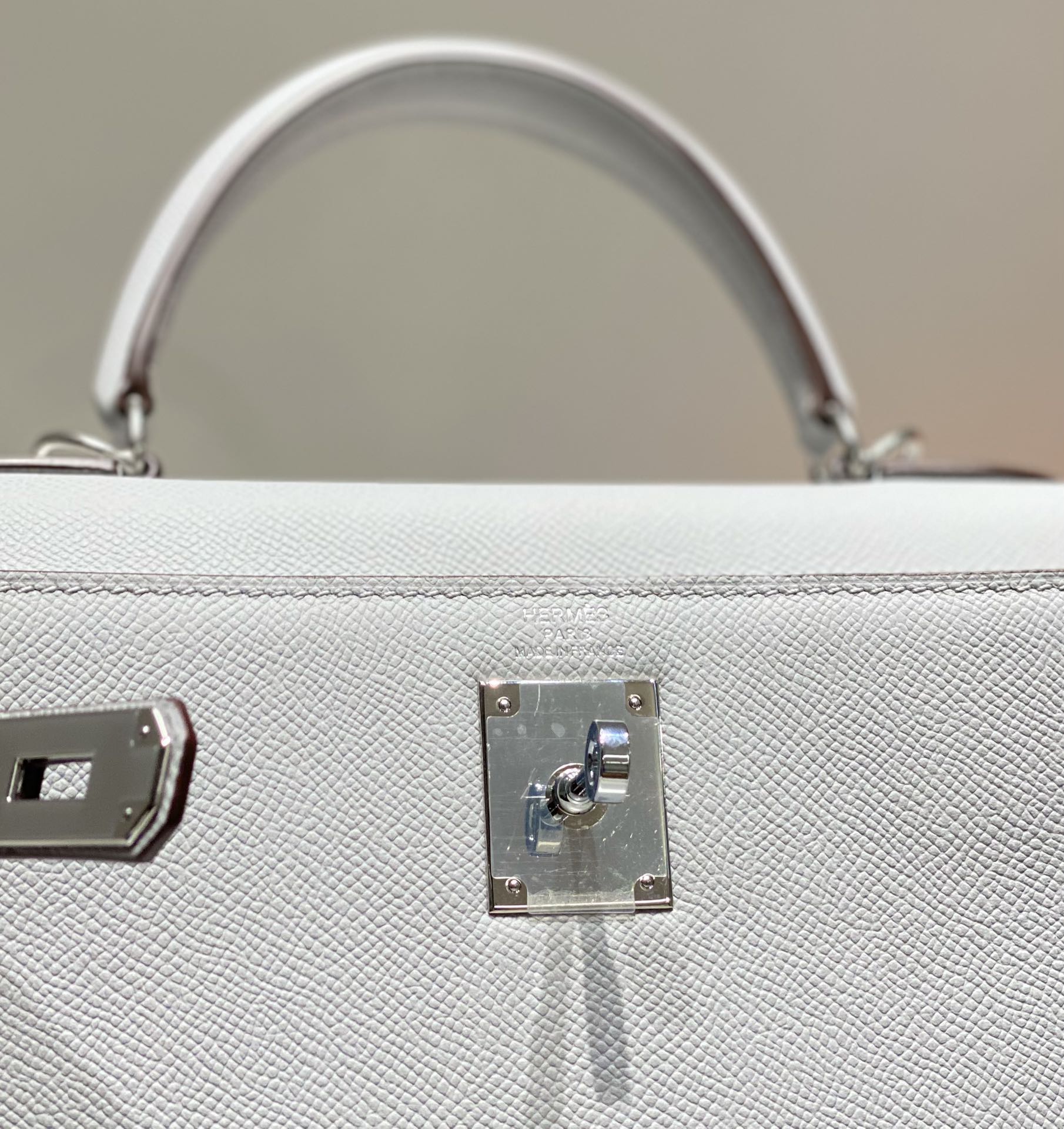 HERMES KELLY 28CM IN GRIS PERLE EPSOM CALFSKIN PALLADIUM HARDWARE