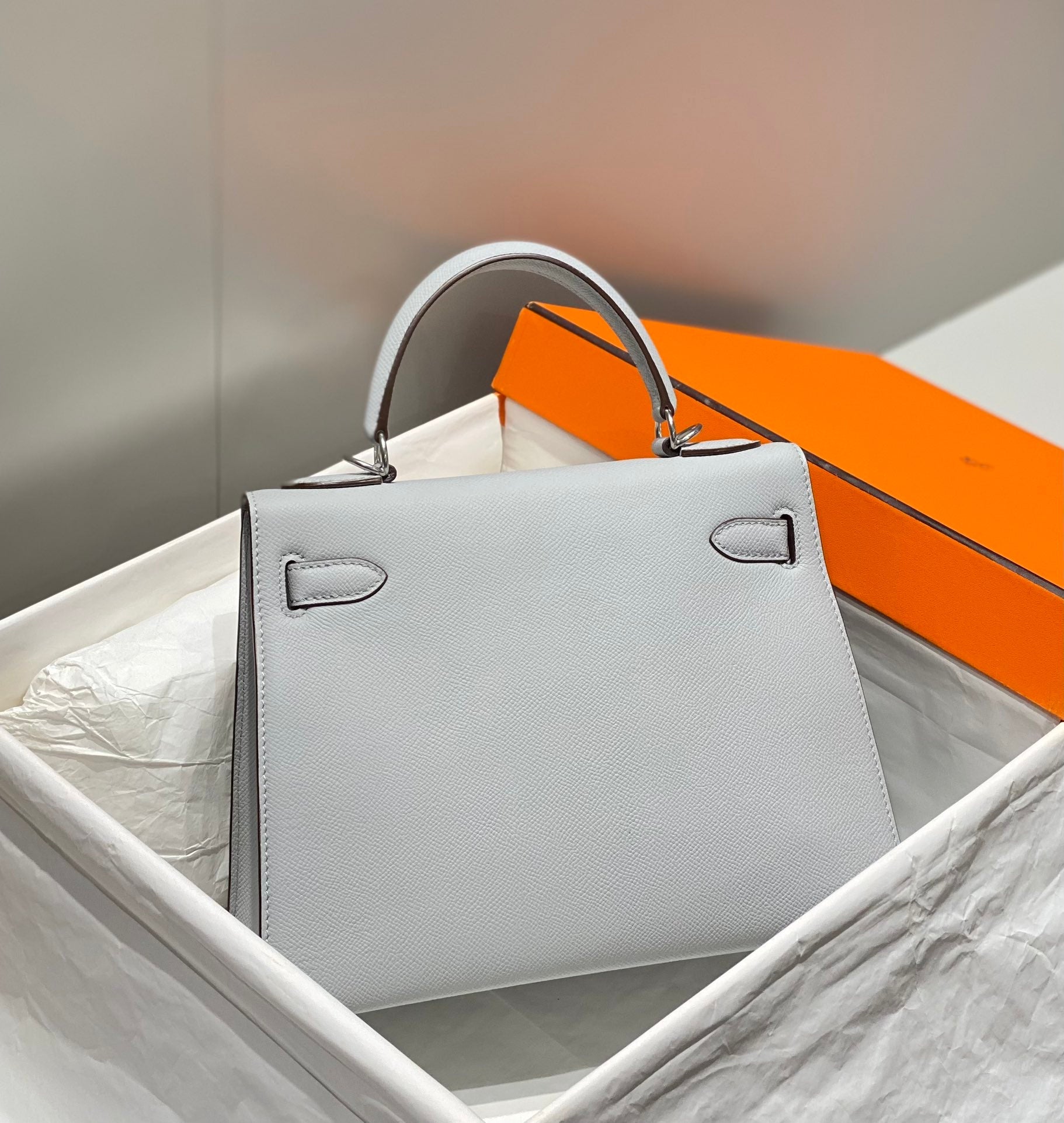 HERMES KELLY 28CM IN GRIS PERLE EPSOM CALFSKIN PALLADIUM HARDWARE