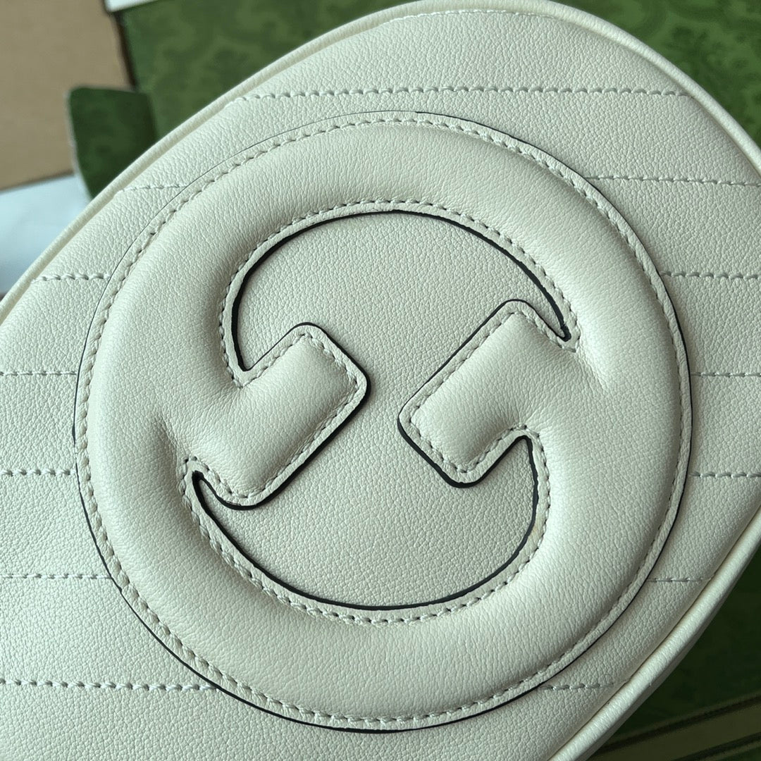 GUCCI SMALL BLONDIE OVAL SHOULDER BAG 20 IN OFF WHITE CALFSKIN