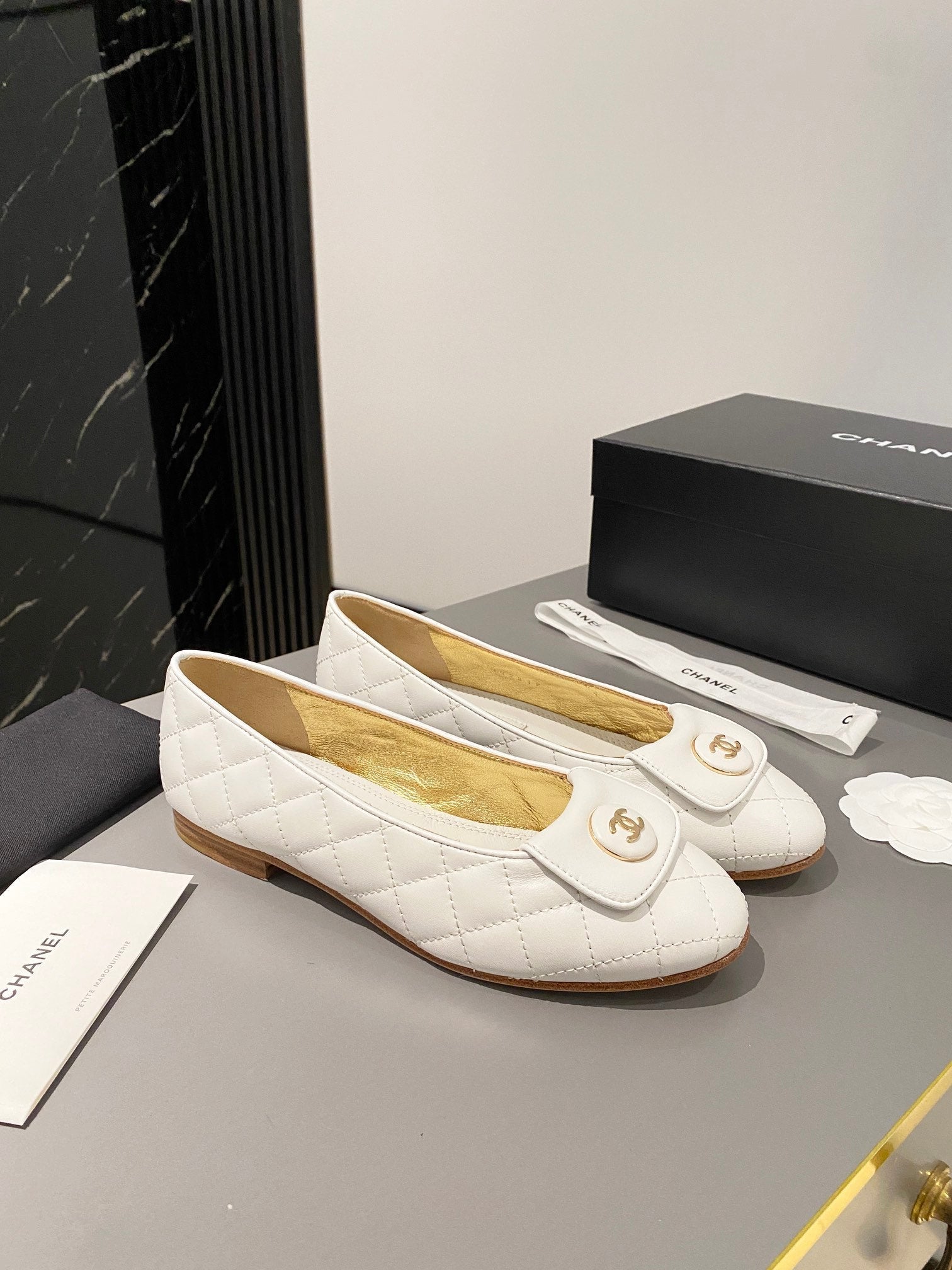 CHANEL BALLET FLAT WHITE LAMBSKIN
