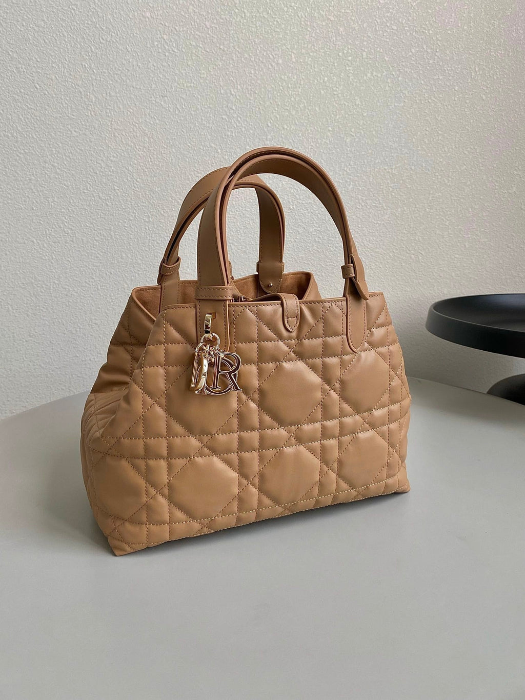 DIOR TOUJOURS 28 BAG IN CAMEL BEIGE LAMBSKIN