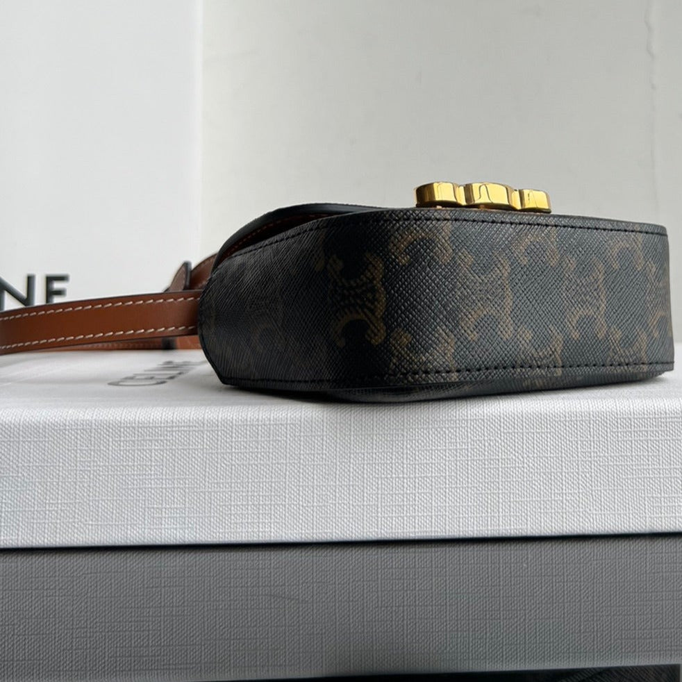 CELINE Triomphe 11 Black Pattern Shiny Calfskin Handbag