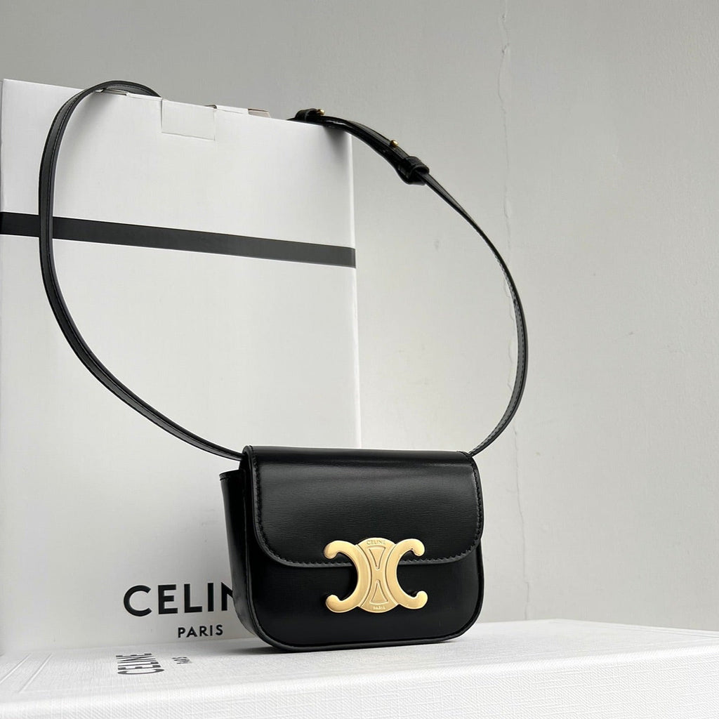 CELINE Triomphe 11 BLACK Shiny Calfskin Handbag