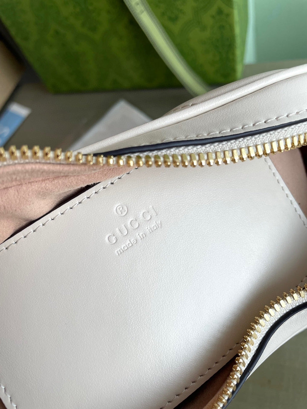 GUCCI MARMONT HEART BAG 20 IN WHITE CALFSKIN GOLD HARDWARE