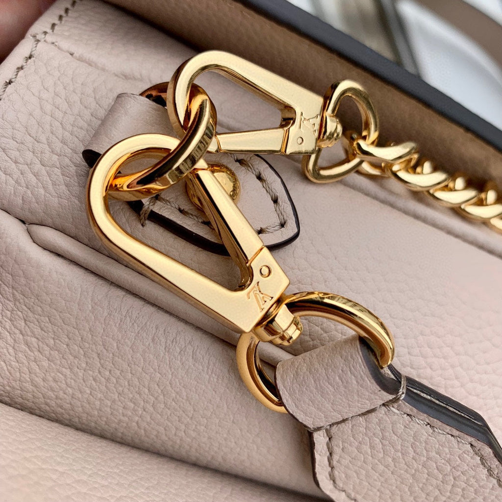 LOUIS VUITTON OXFORD 22 IN BEIGE LAMBSKIN GOLD HARDWARE