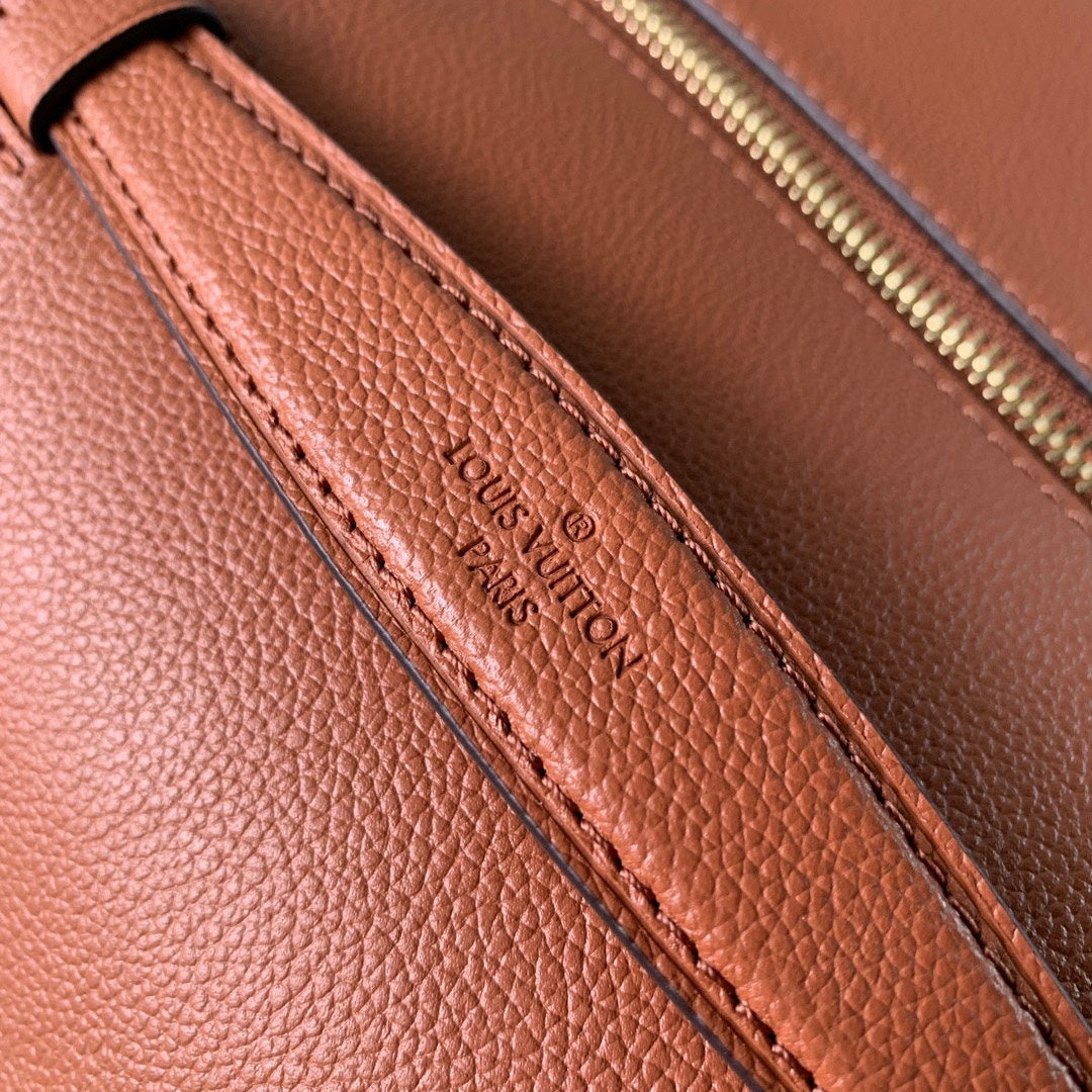 LOUIS VUITTON OXFORD 22 IN FIRE ORANGE LAMBSKIN GOLD HARDWARE