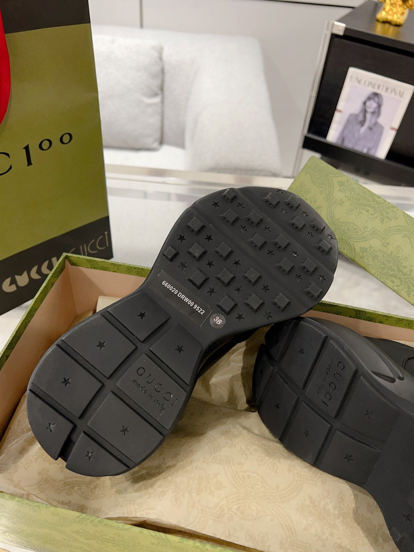 GUCCI Rhyton Trainer Leather Black