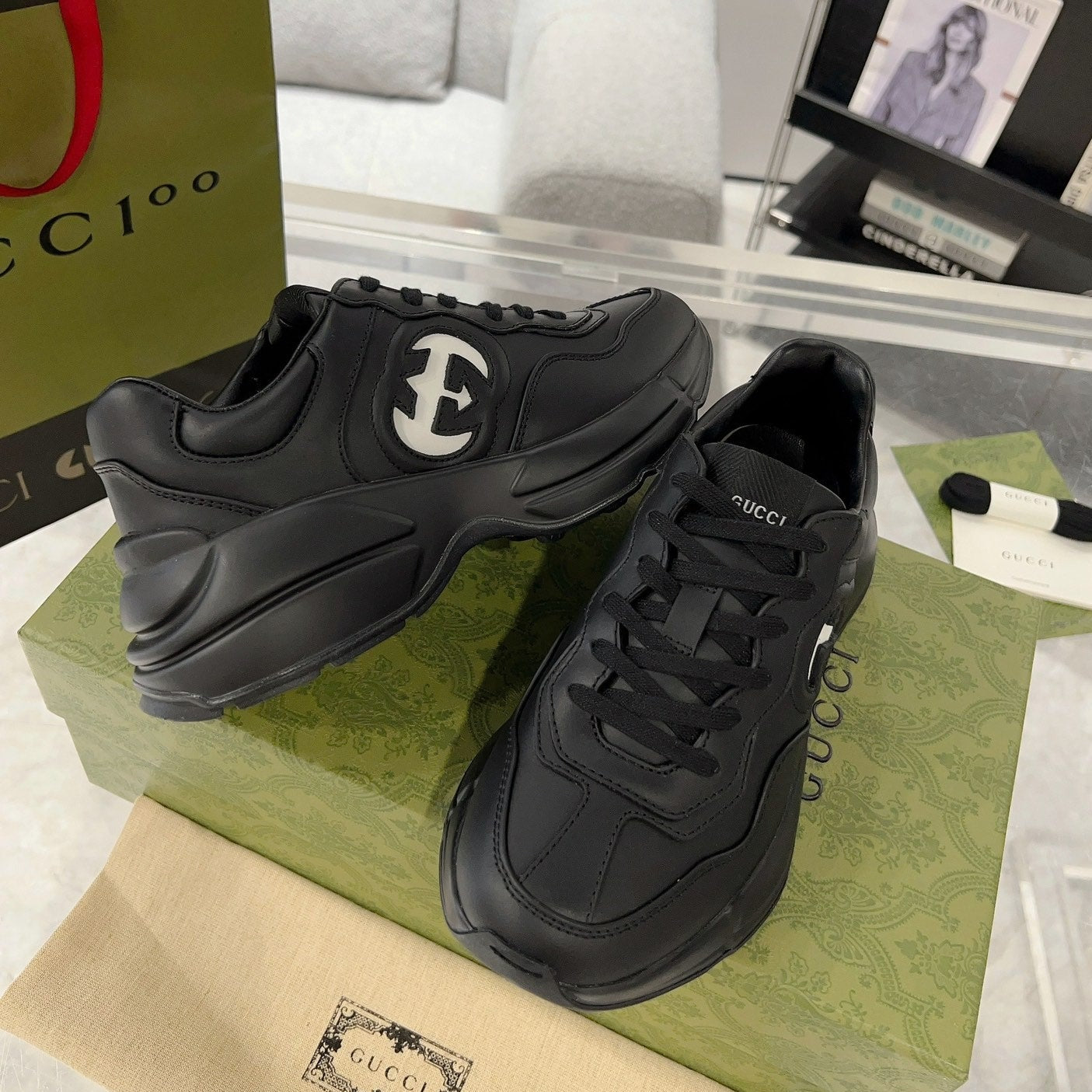 GUCCI Rhyton Trainer Leather Black
