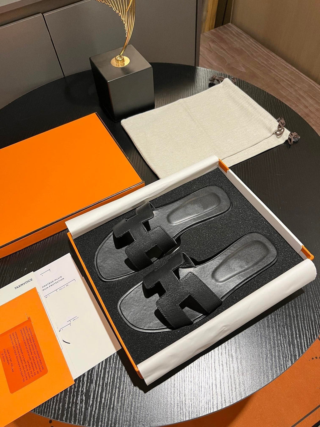 HERMES 0RAN SANDAL Leather Black