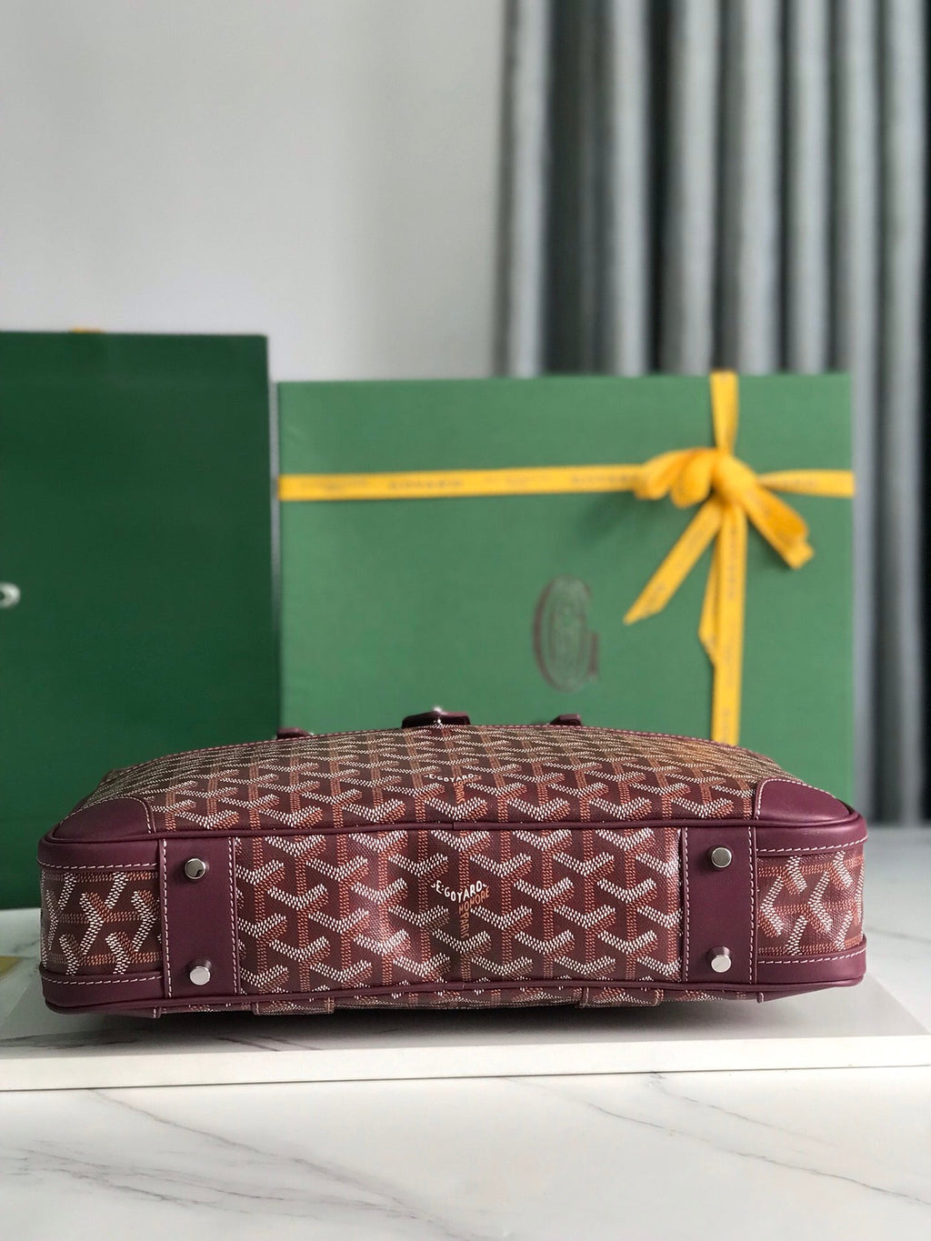 AMBASSADE DOCUMENT CASE 35 IN WINE RED GOYARDINE CANVAS