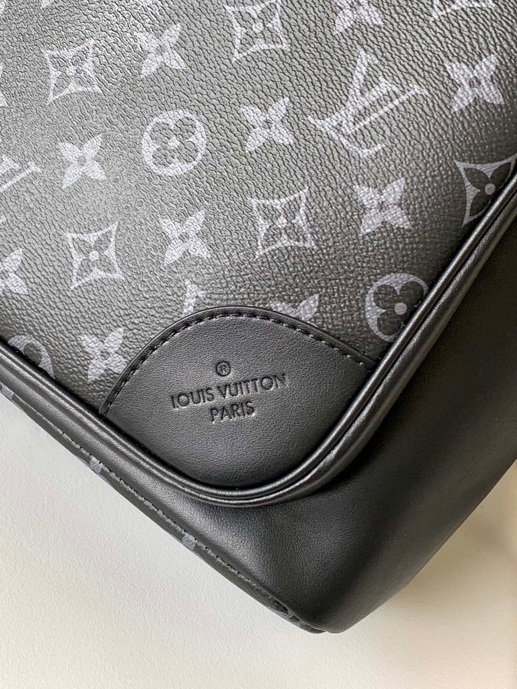 LOUIS VUITTON DISCOVERY BACKPACK 41 IN BLACK MONOGRAM MACASSAR CANVAS AND CALFSKIN