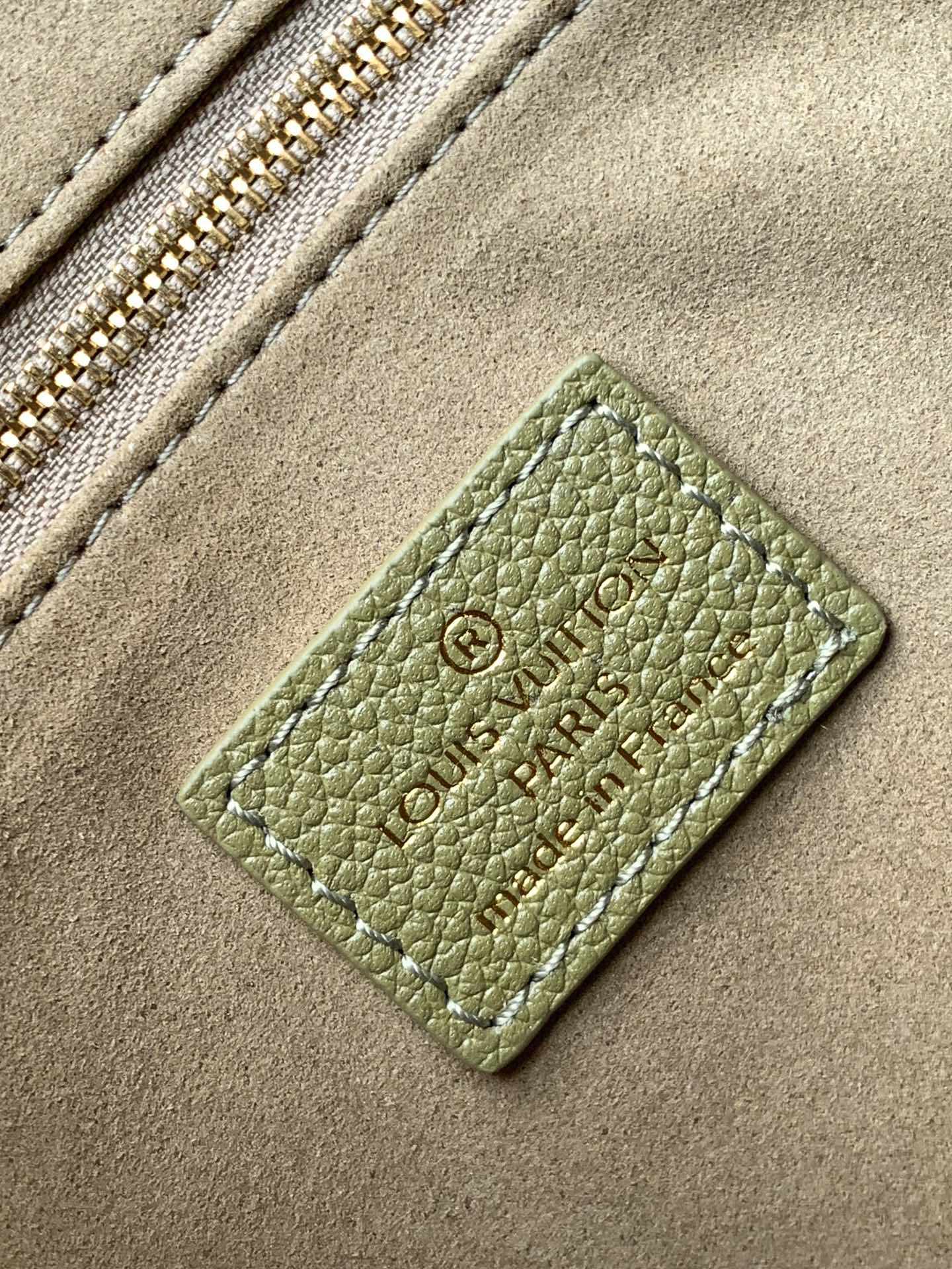 LOUIS VUITTON ONTHEGO PM 25CM GREEN WHITE
