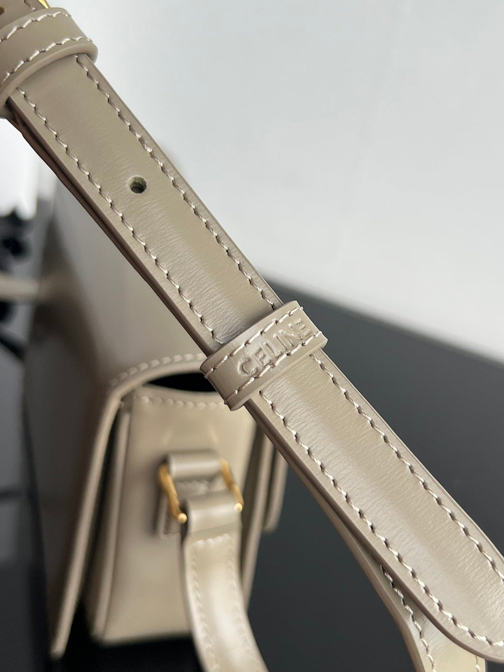 CELINE TRIOMPHE TEEN 22 PEBBLE GREY COWHIDE