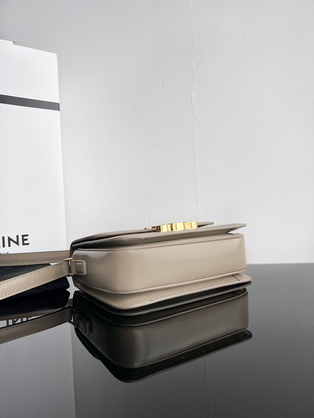 CELINE TRIOMPHE TEEN 22 PEBBLE GREY COWHIDE