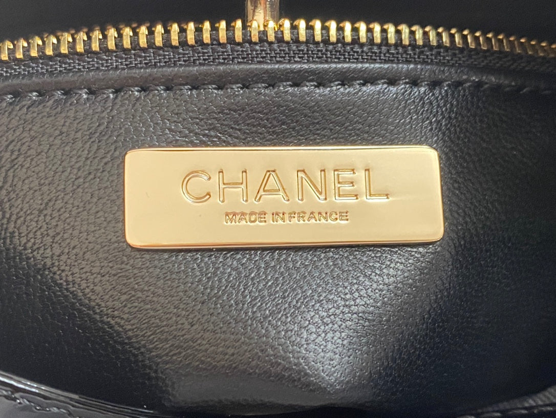 CHANEL MINI 23 SHOPPING BAG IN GLOSSY BLACK CALFSKIN