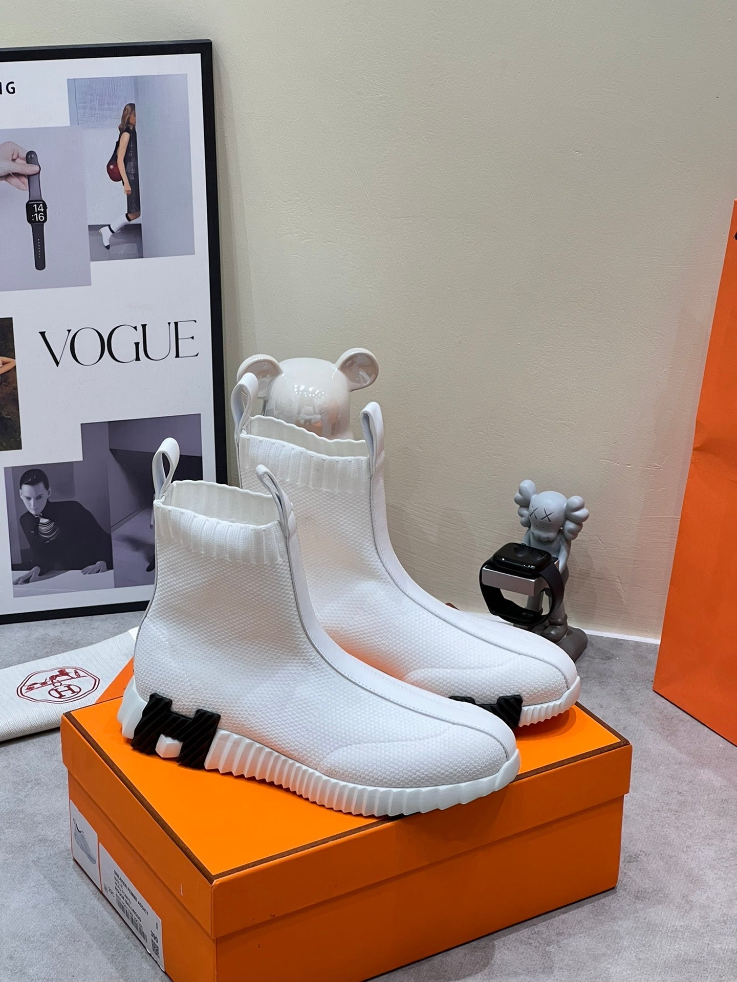 HERMES H FUN CLASSIC SNEAKER STYLISH WHITE FABRIC
