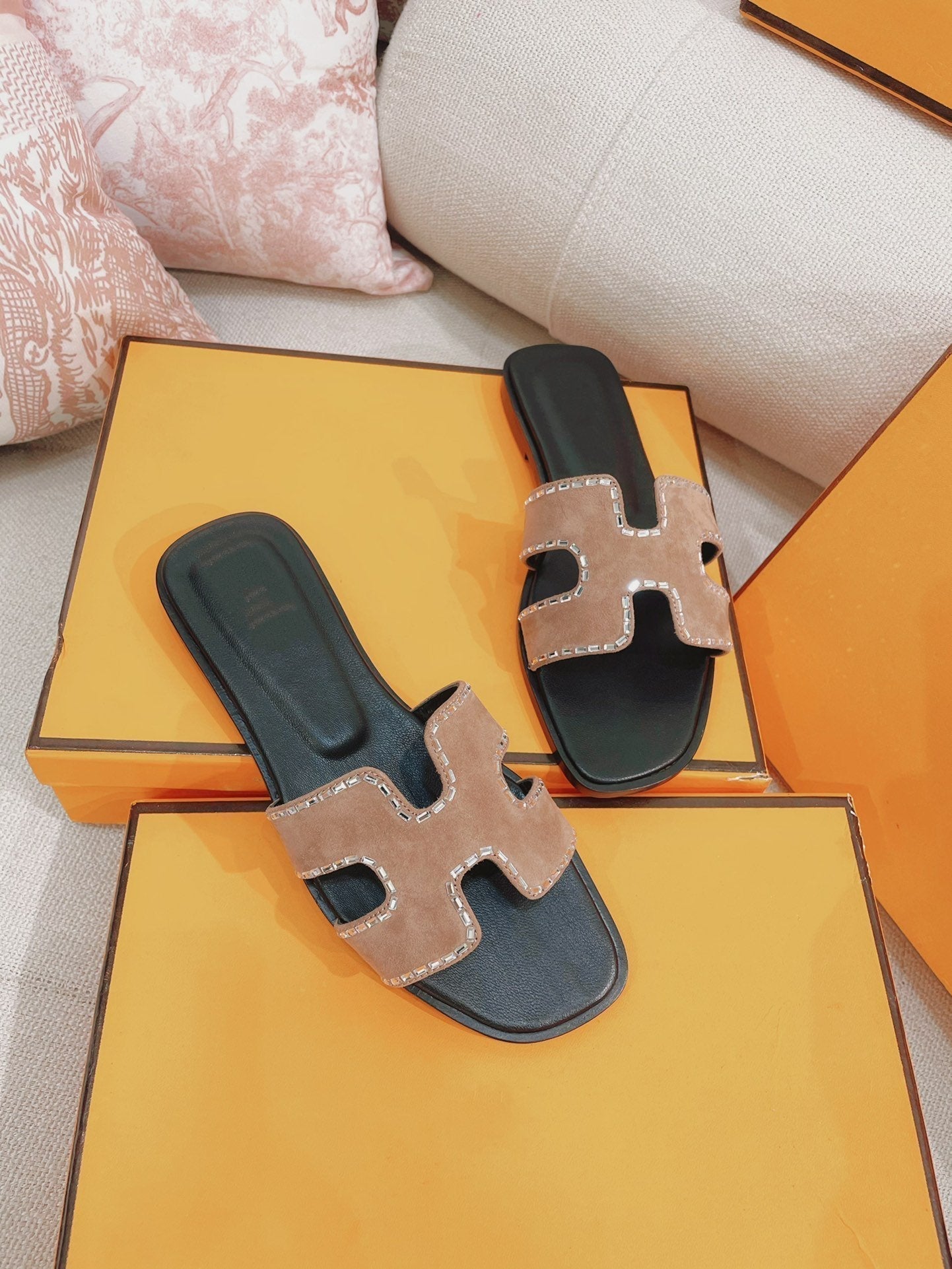 HERMES 0ran Sandal Calfskin Rhinestone Brown