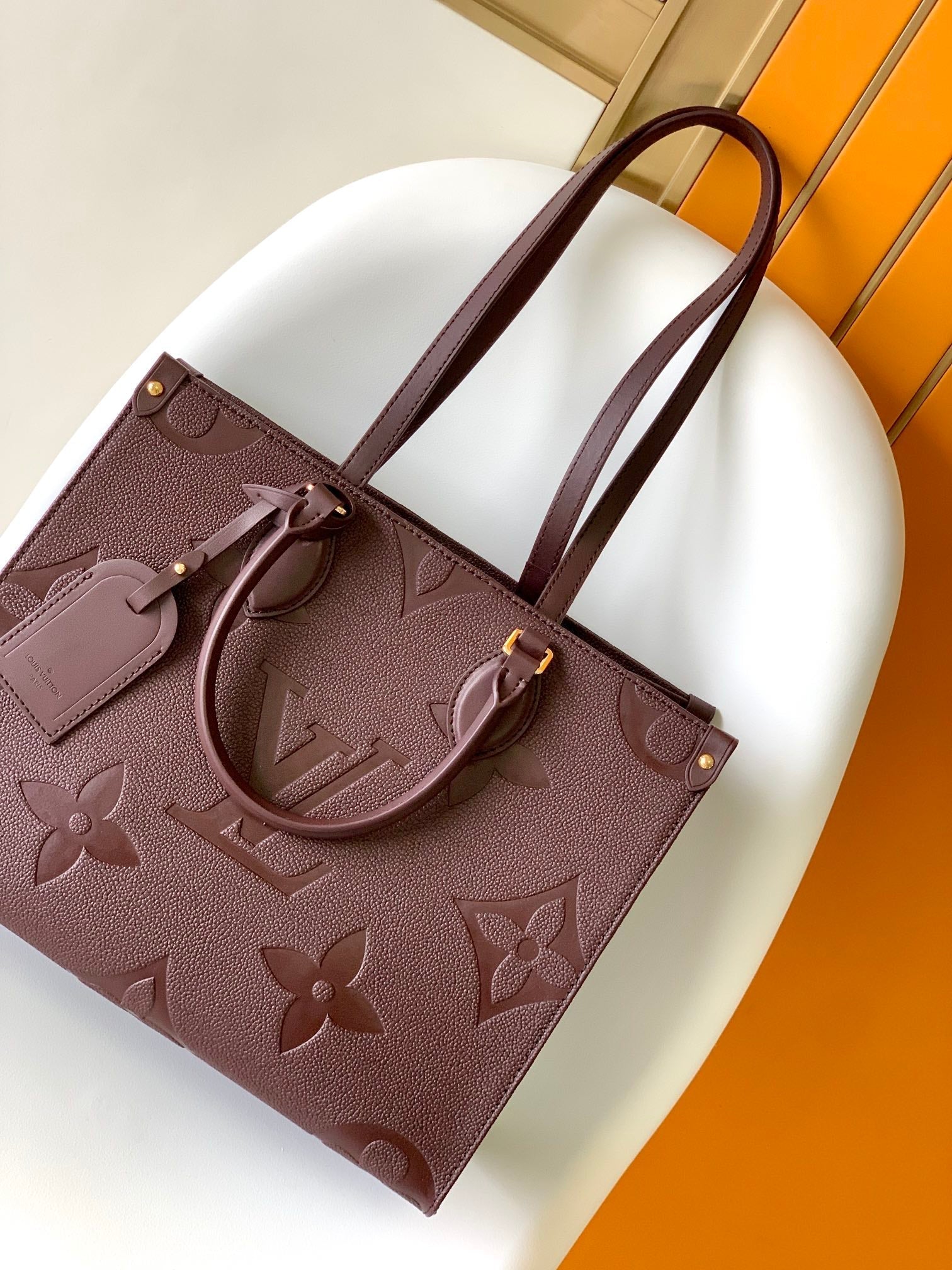 LOUIS VUITTON ONTHEGO MM 35CM CHERRY