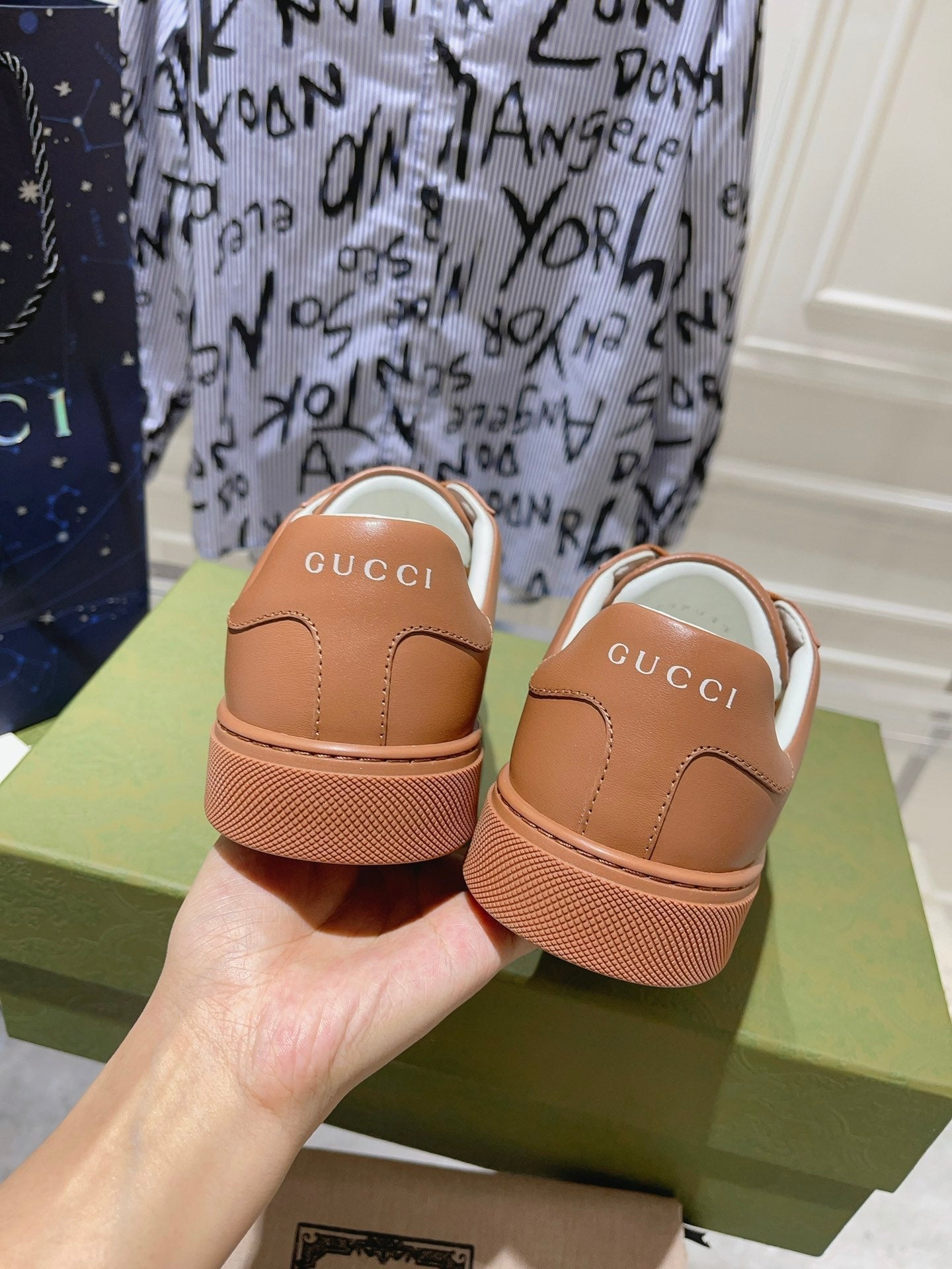 GUCCI ACE  SUPREME TRAINER TAWNY CALFSKIN