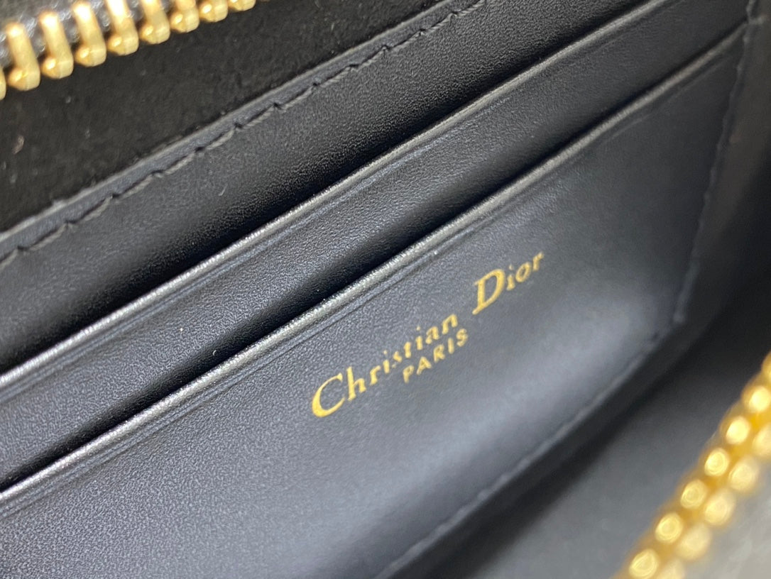 DIOR HOBO SIGNATURE 23  BAG IN BLACK LAMBSKIN