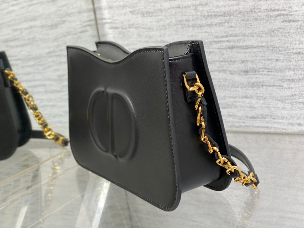 DIOR HOBO SIGNATURE 23  BAG IN BLACK LAMBSKIN