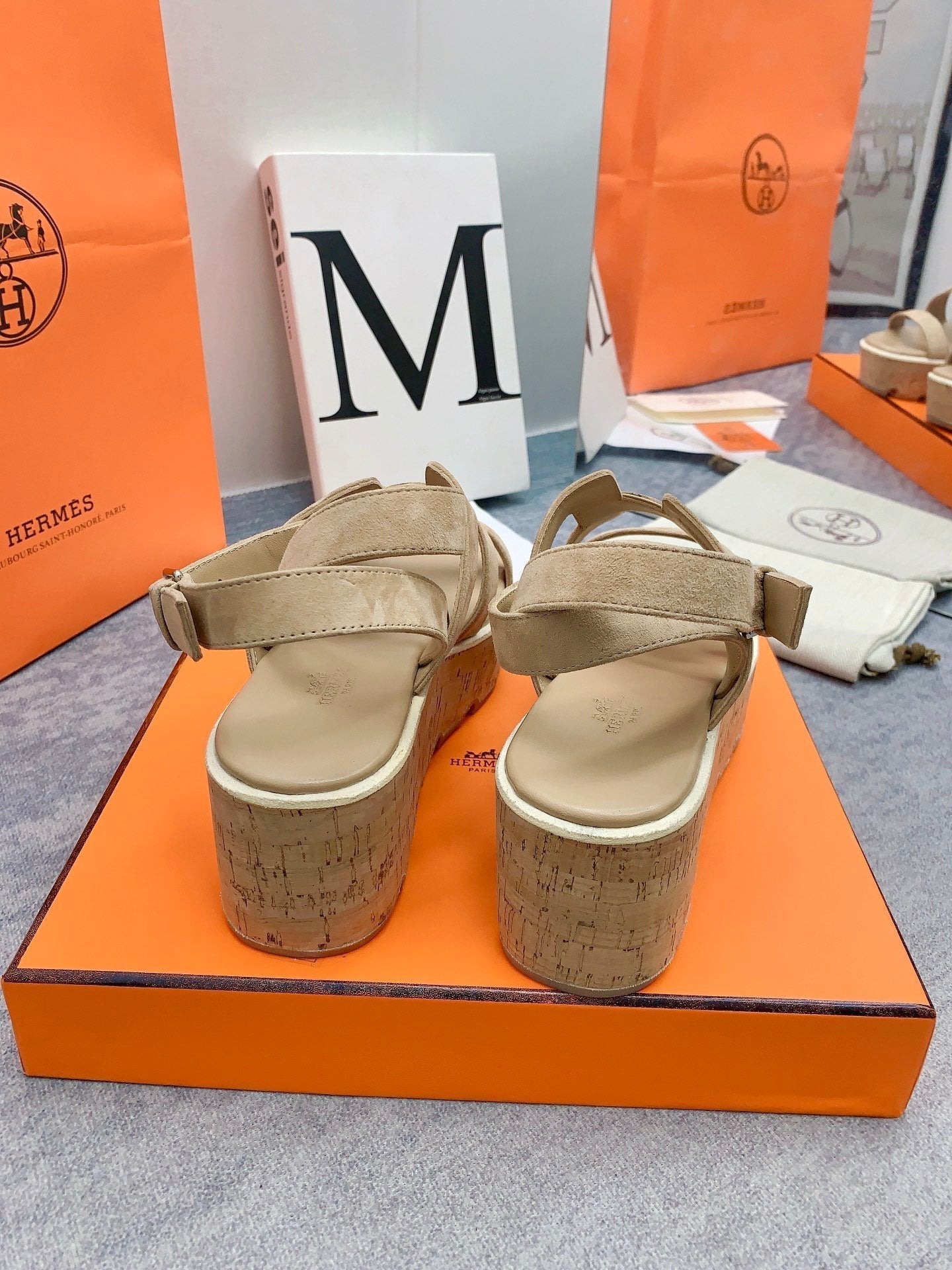 HERMES HAVANE 30 SANDAL IN TORTILLA BROWN SUEDE