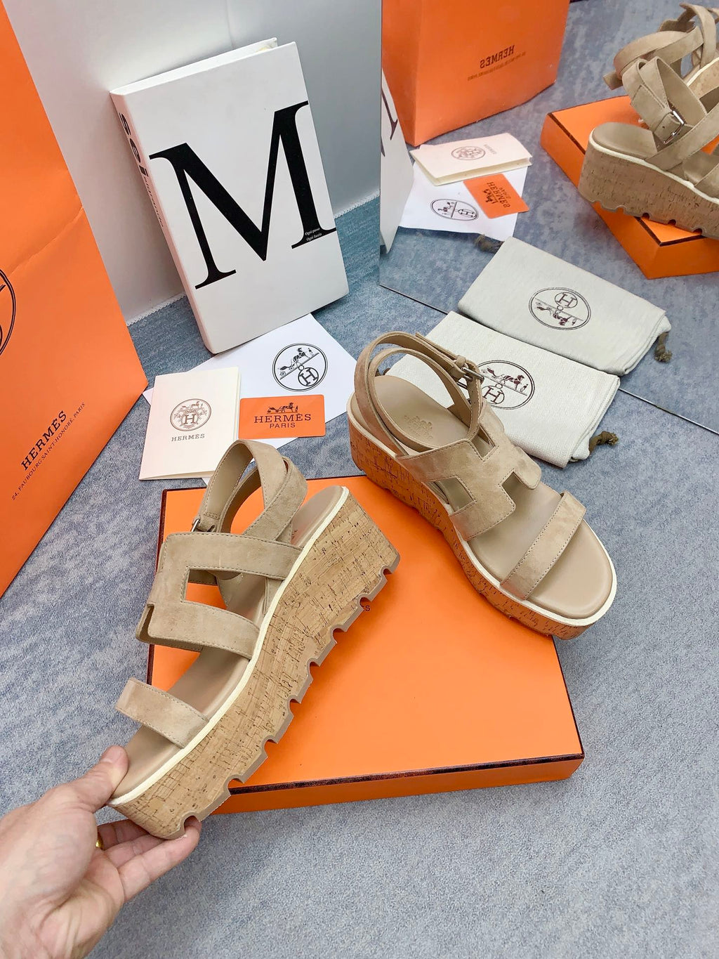 HERMES HAVANE 30 SANDAL IN TORTILLA BROWN SUEDE