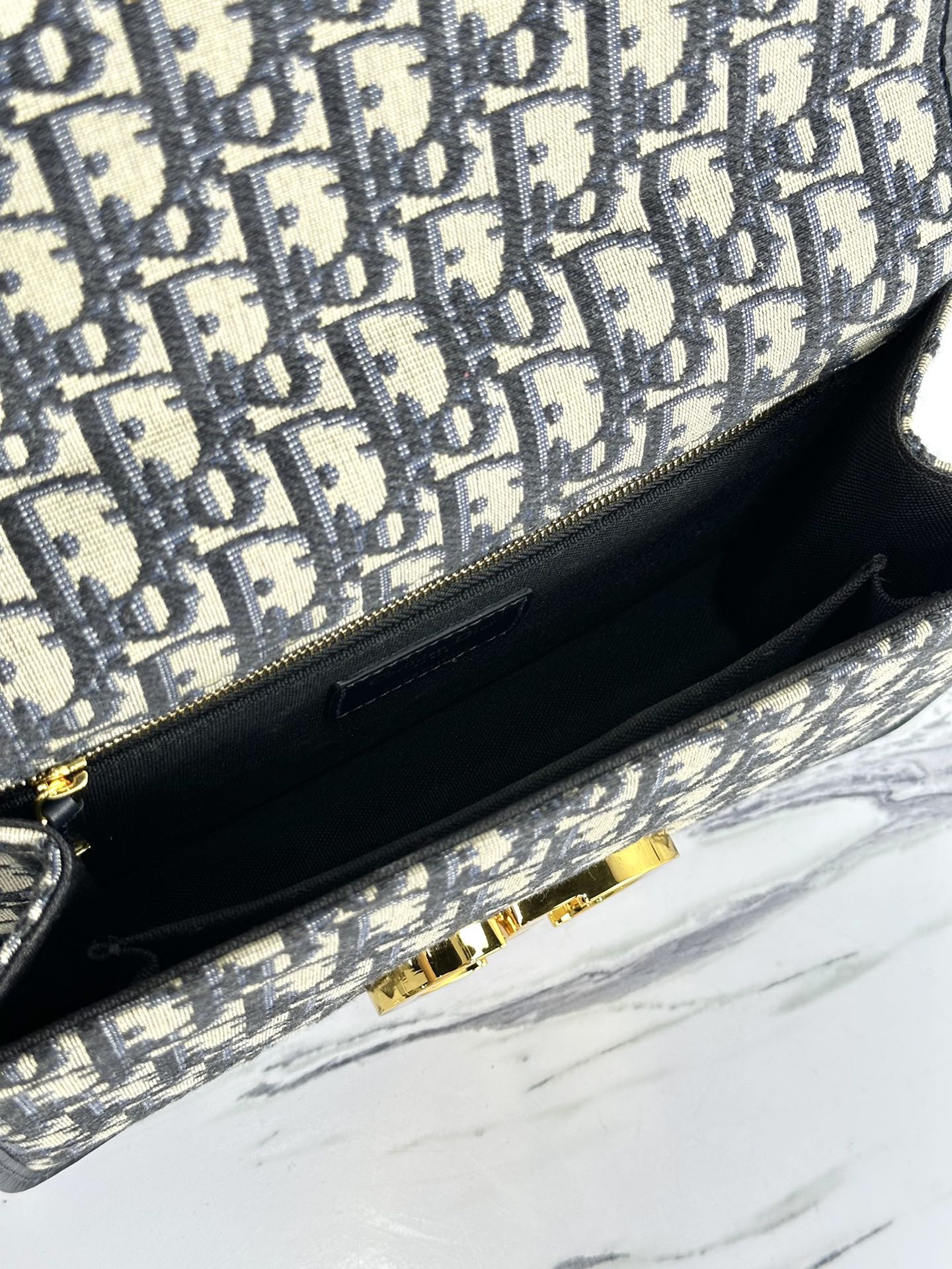 DIOR MONTAIGNE 25 BAG IN  BLUE OBLIQUE JACQUARD