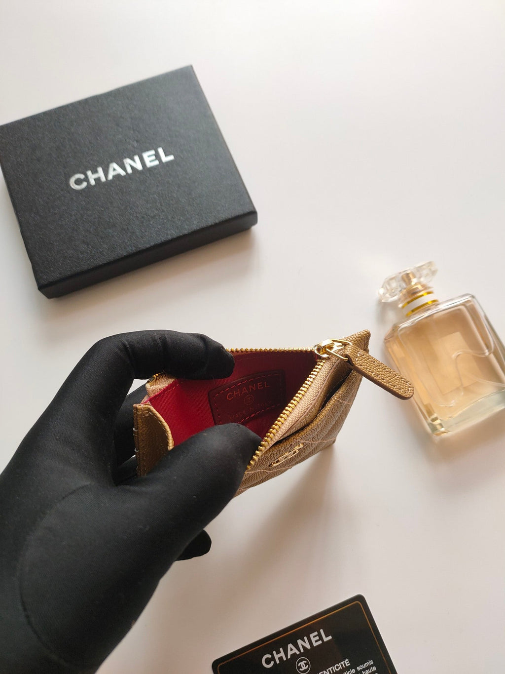 CHANEL ZIPPED CARD HOLDER 11.5 AMBER GRAINED CALFSKIN GOLD ICON