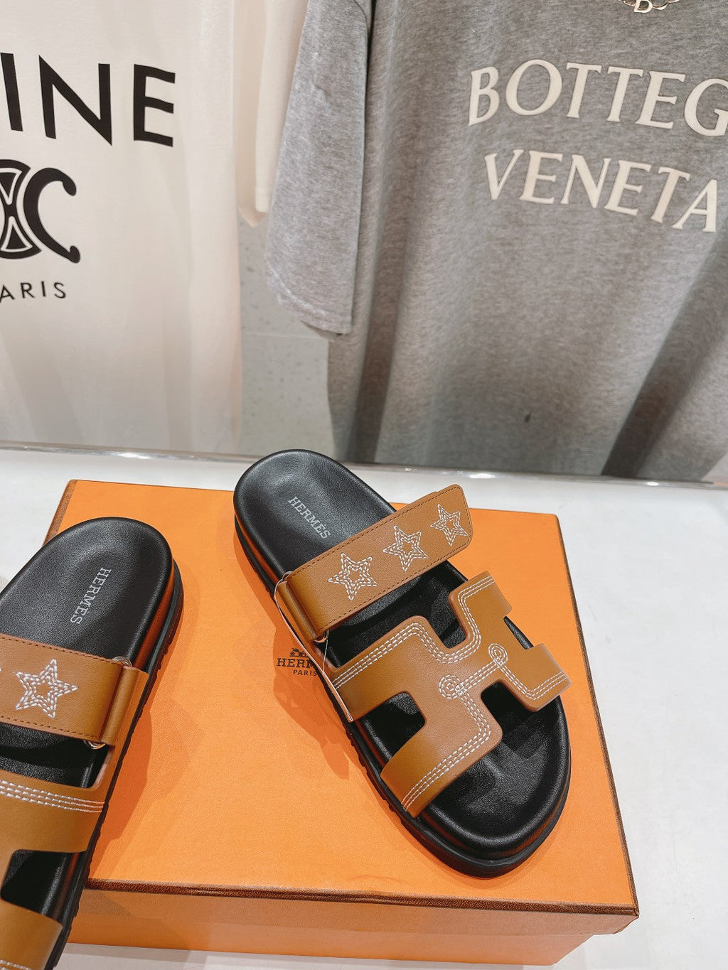 HERMES STAR-PATTERNED SANDAL BLACK AND CARAMEL CALFSKIN