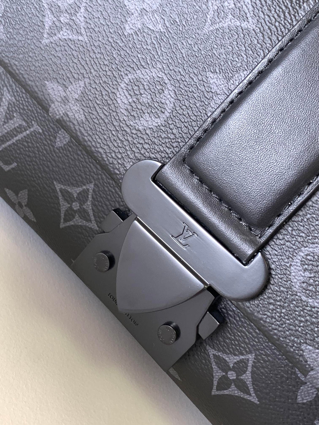 LOUIS VUITTON S-CAPE MESSENGER BAG 28 IN BLACK MONOGRAM ECLIPSE CANVAS