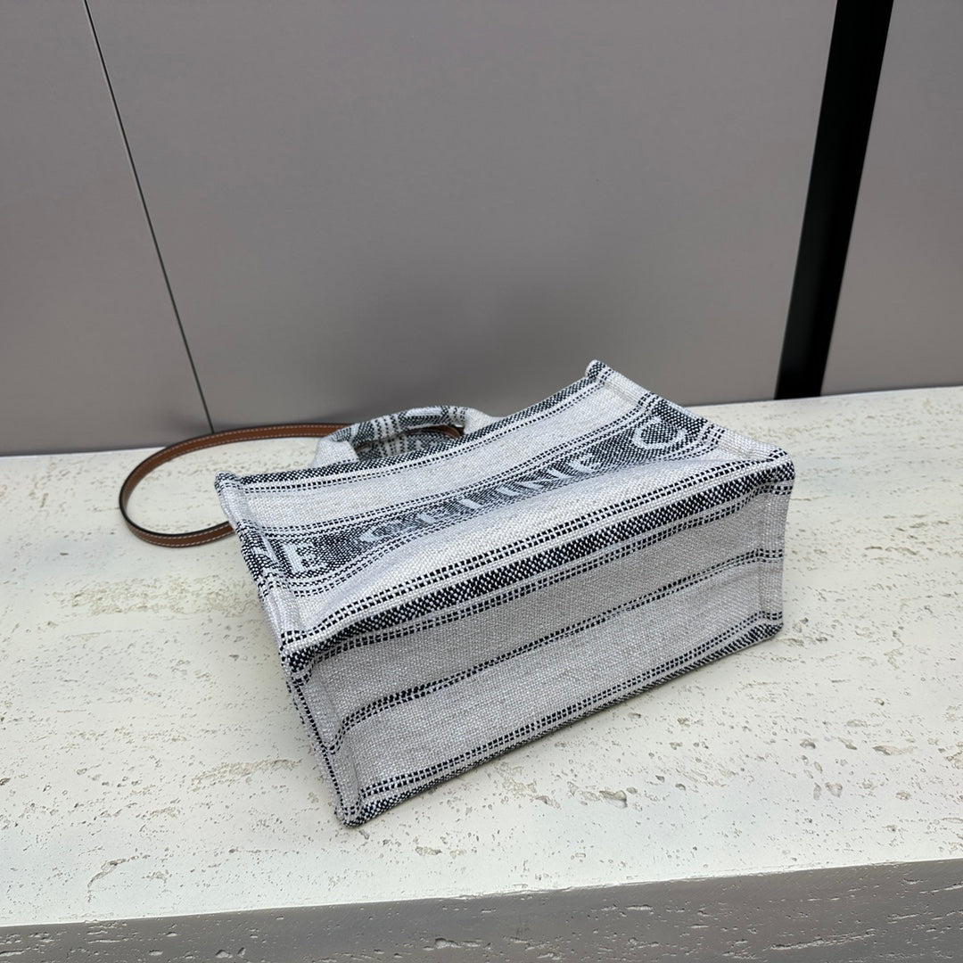 CELINE CABAS THAIS 26 CALFSKIN  GREY