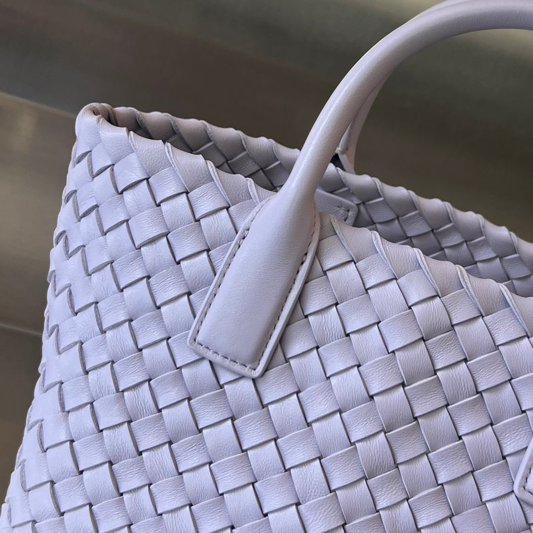 BOTTEGA VENETA MINI CABAT 20 IN LILAC PURPLE LAMBSKIN