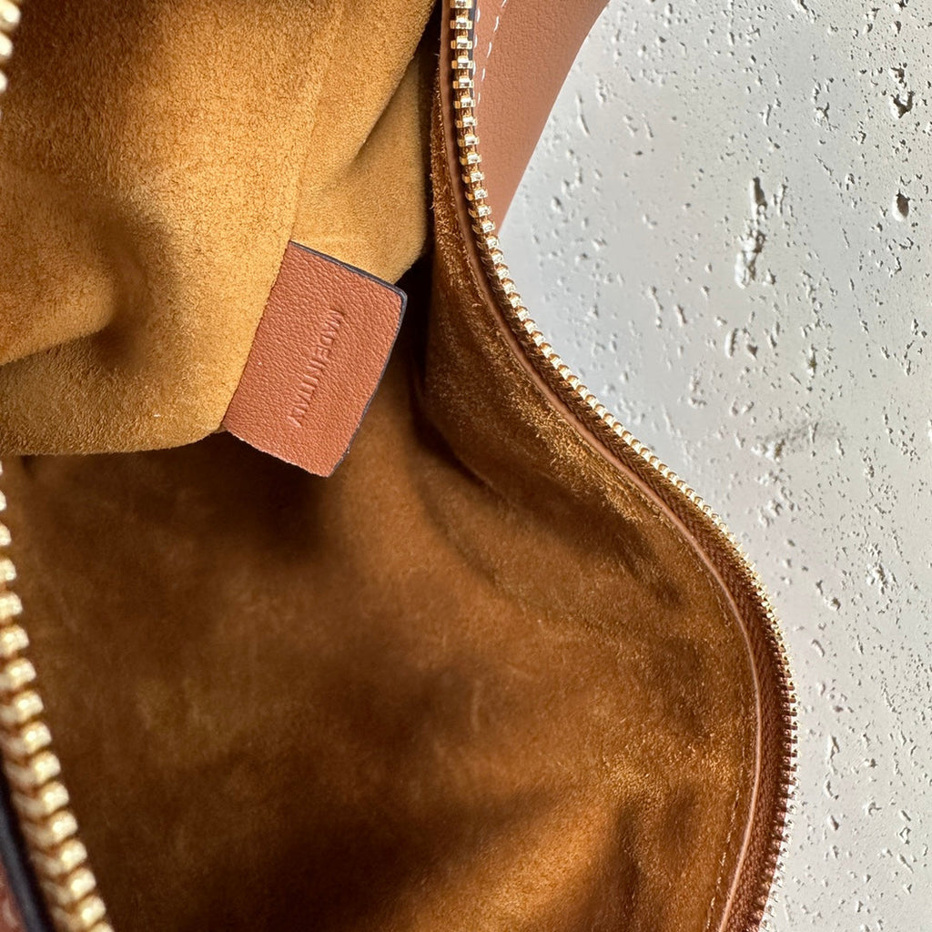 CELINE MEDIUM 30 HELOÏSE BAG CUIR TRIOMPHE IN BRONZE BROWN SUPPLE CALFSKIN