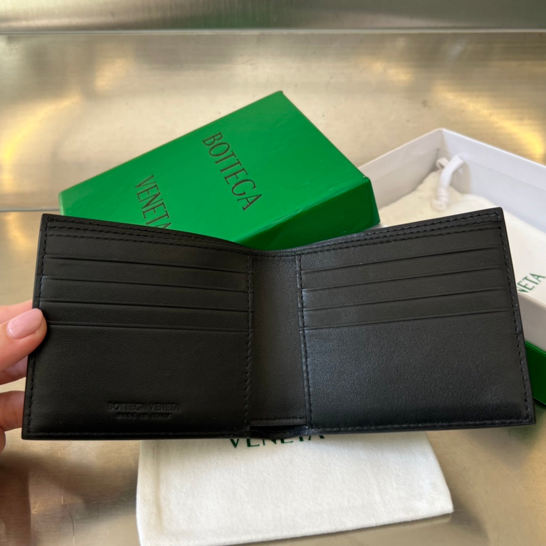 BOTTEGA VENETA INTRECCIATO PICCOLO 11 BLACK CALFSKIN WALLET