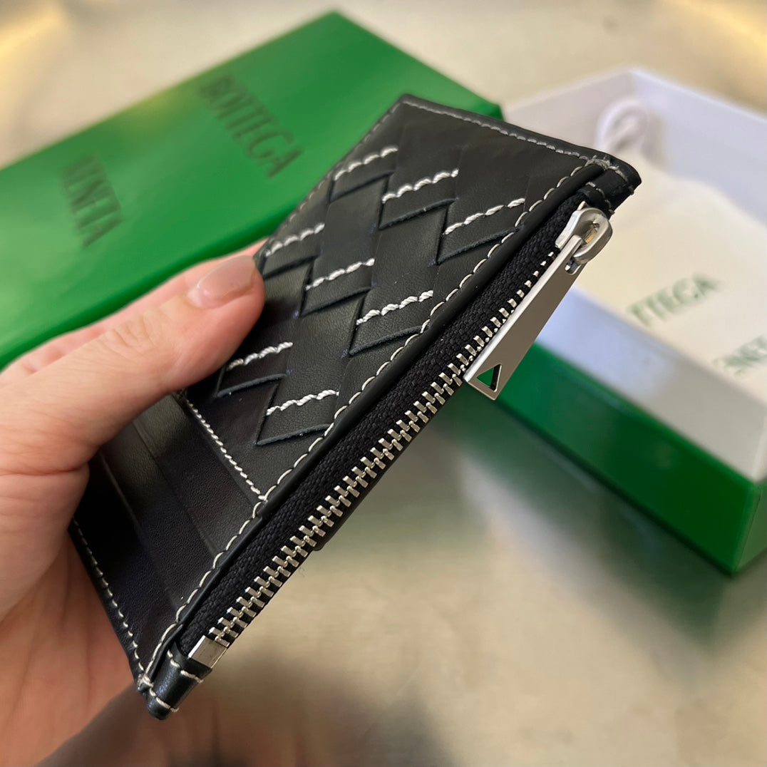 BOTTEGA VENETA ZIPPED CARD CASE 11 BLACK CALFSKIN