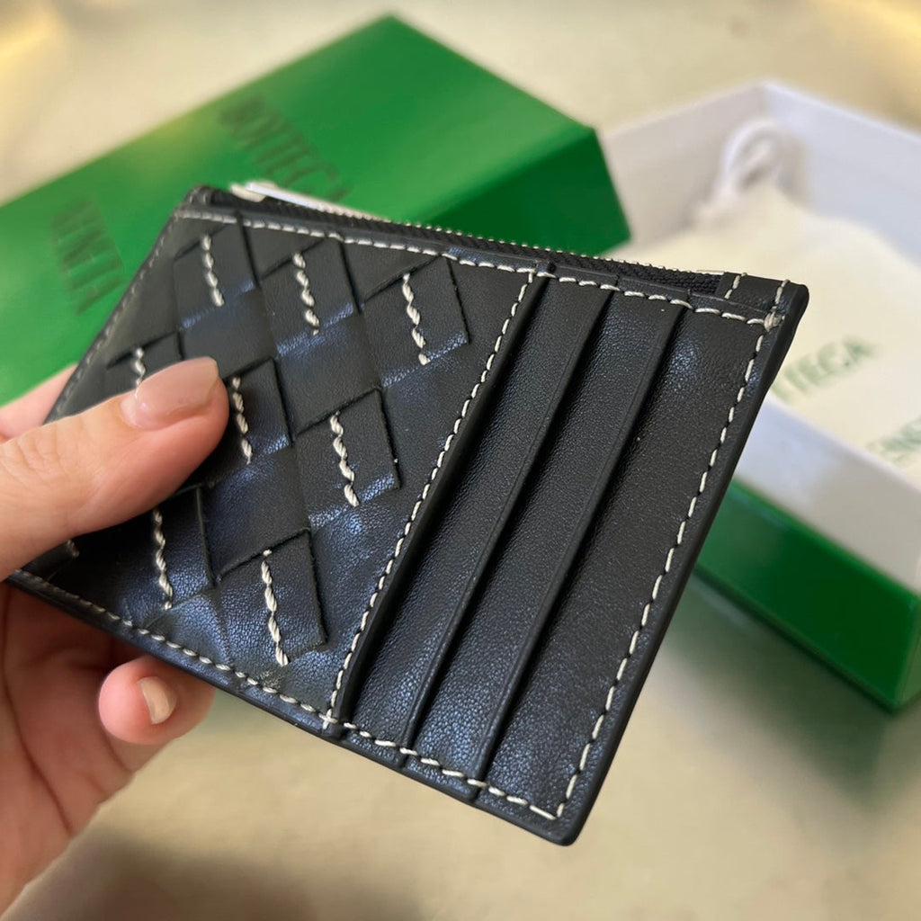 BOTTEGA VENETA ZIPPED CARD CASE 11 BLACK CALFSKIN