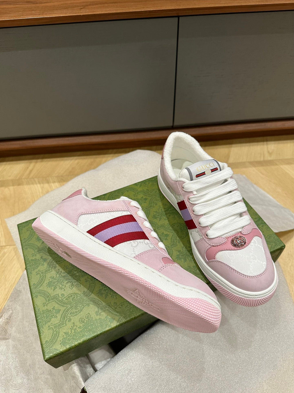 GUCCI WOMEN'S SCREENER TRAINER LIGHT PINK CALFSKIN