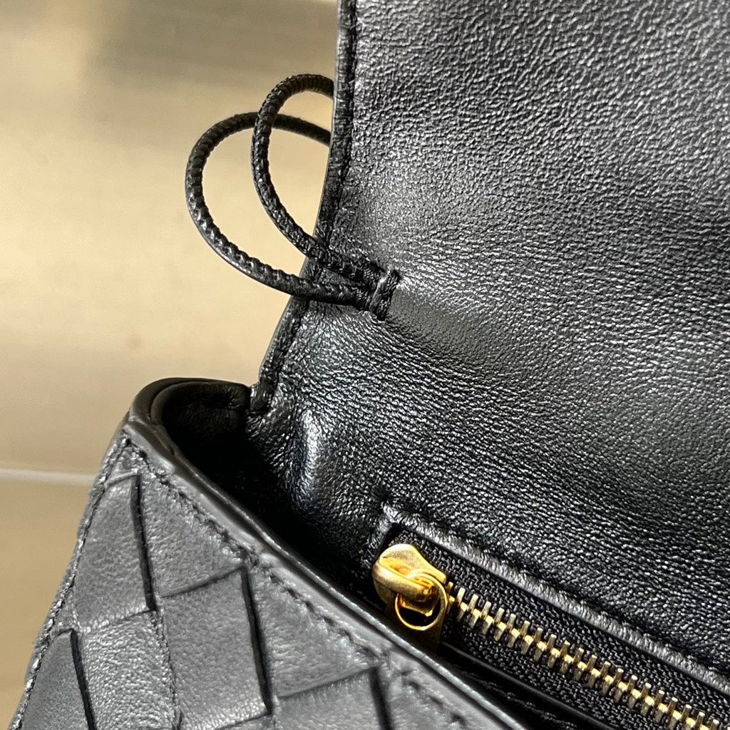 BOTTEGA VENETA Long Clutch Andiamo With Handle 31cm Black Calfskin Ghw