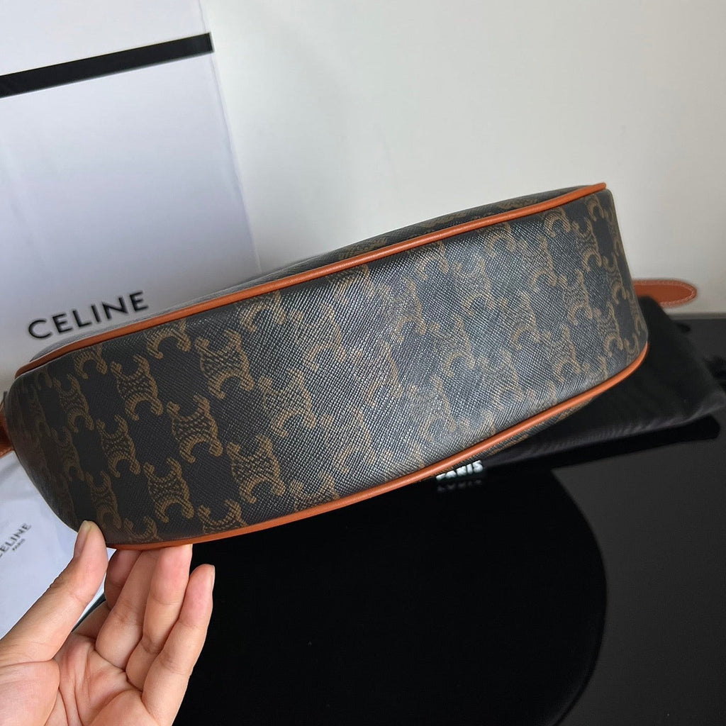 CELINE TRIOMPHE 31 BLACK PATTERN CALFSKIN