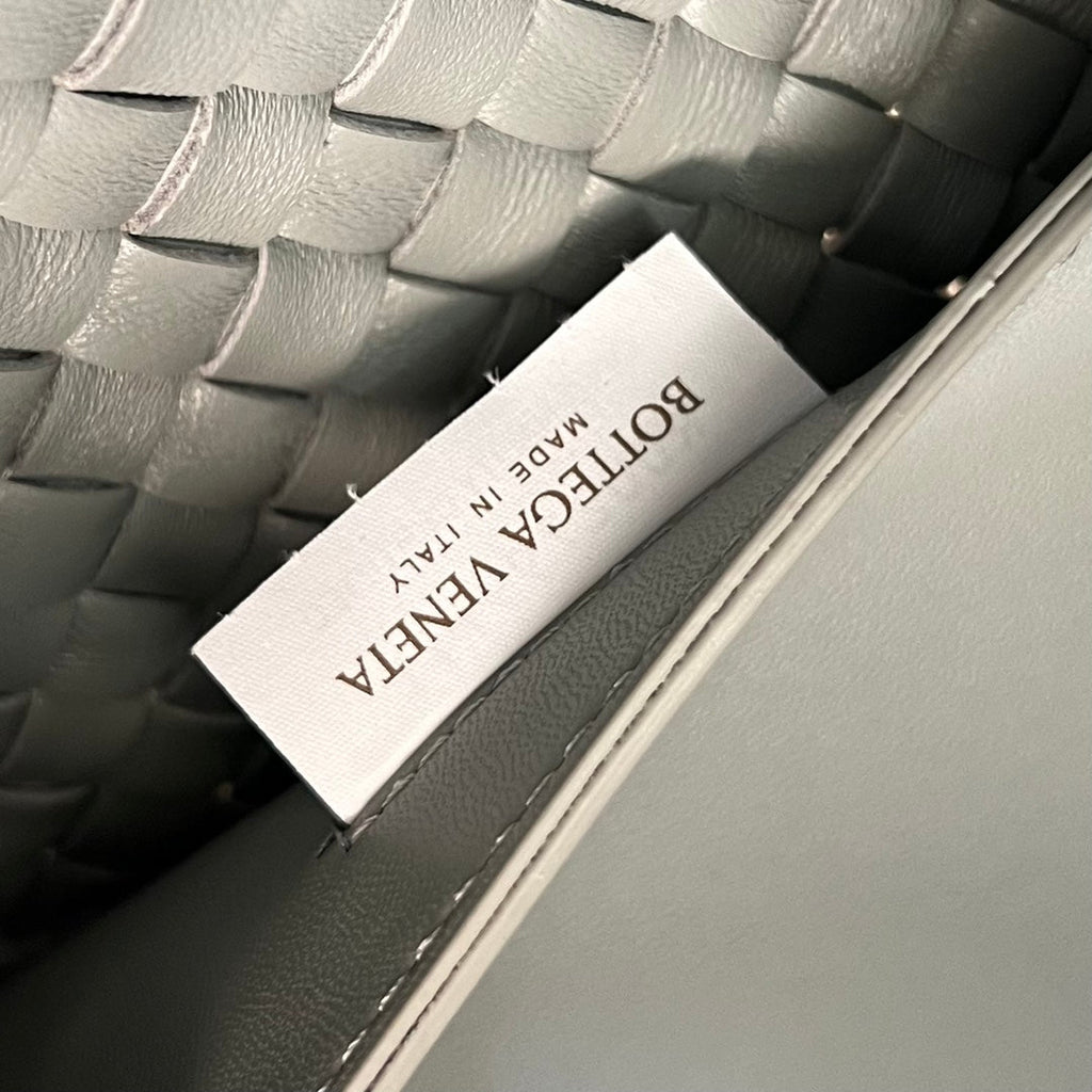 BOTTEGA VENETA SMALL CABAT 32 IN RHINO GRAY LAMBSKIN