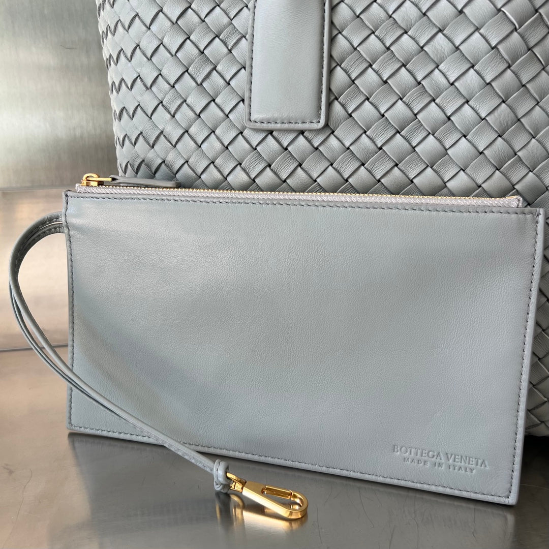 BOTTEGA VENETA SMALL CABAT 32 IN RHINO GRAY LAMBSKIN