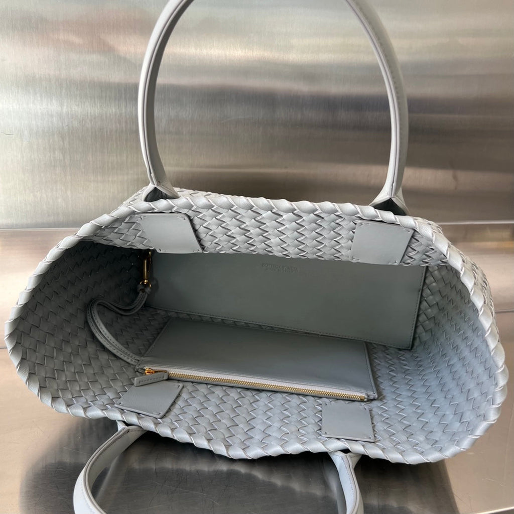 BOTTEGA VENETA SMALL CABAT 32 IN RHINO GRAY LAMBSKIN