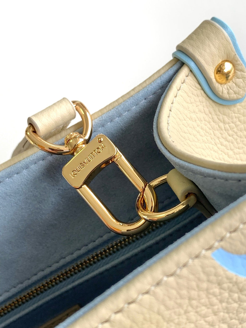 LOUIS VUITTON ONTHEGO PM 25CM CREAM BLUE